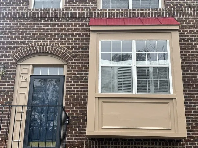3 bed, 2.5 bath, $3,200 — Photo 2
