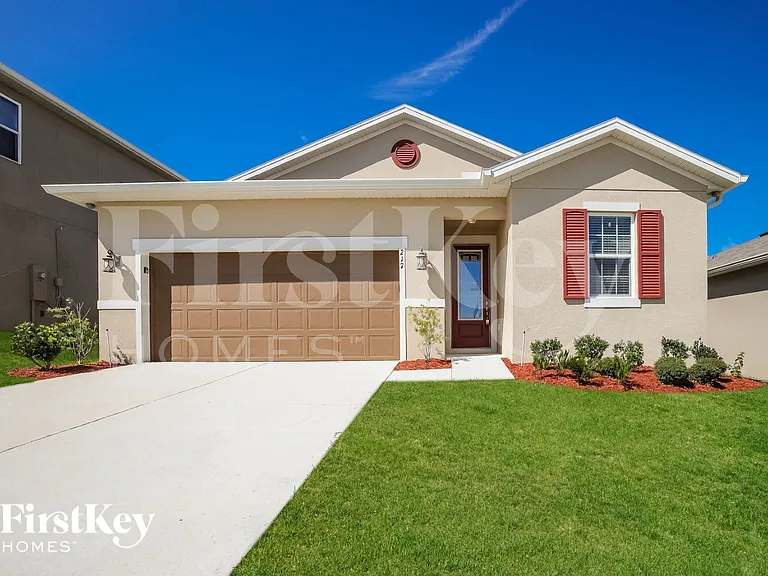217 Alford Dr — Photo 1