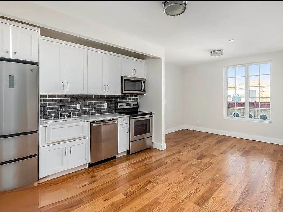 1st image of 1084 Rogers Ave APT 3B