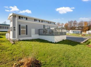 10 Salmon Lane, South Hero, VT 05486