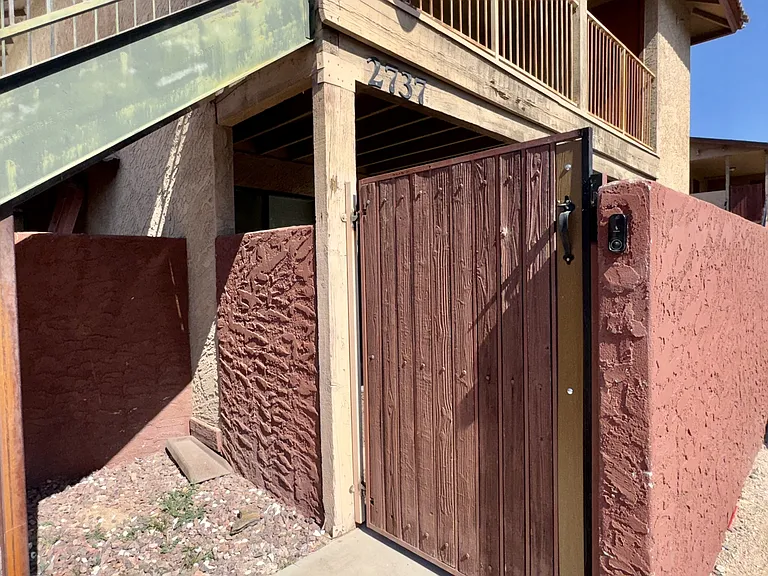 2737 N Salem #101 — Photo 12
