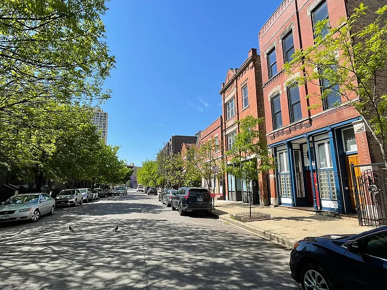 1256 N Bosworth Ave #3 — Photo 40