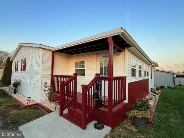 883 E Main St Trailer 15, Ephrata, PA 17522
