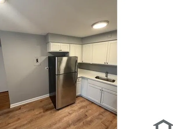 10222 S Walden Pkwy, Chicago, IL