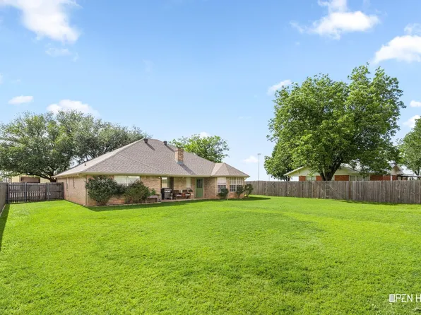 310 Centennial Pkwy, Henrietta, TX 76365