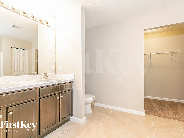 1950 SW Sylvester Ln — Photo 8
