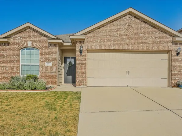 6104 Nathan Creek Dr, Fort Worth, TX 76179