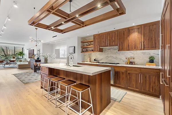 Sold by Compass | media 1