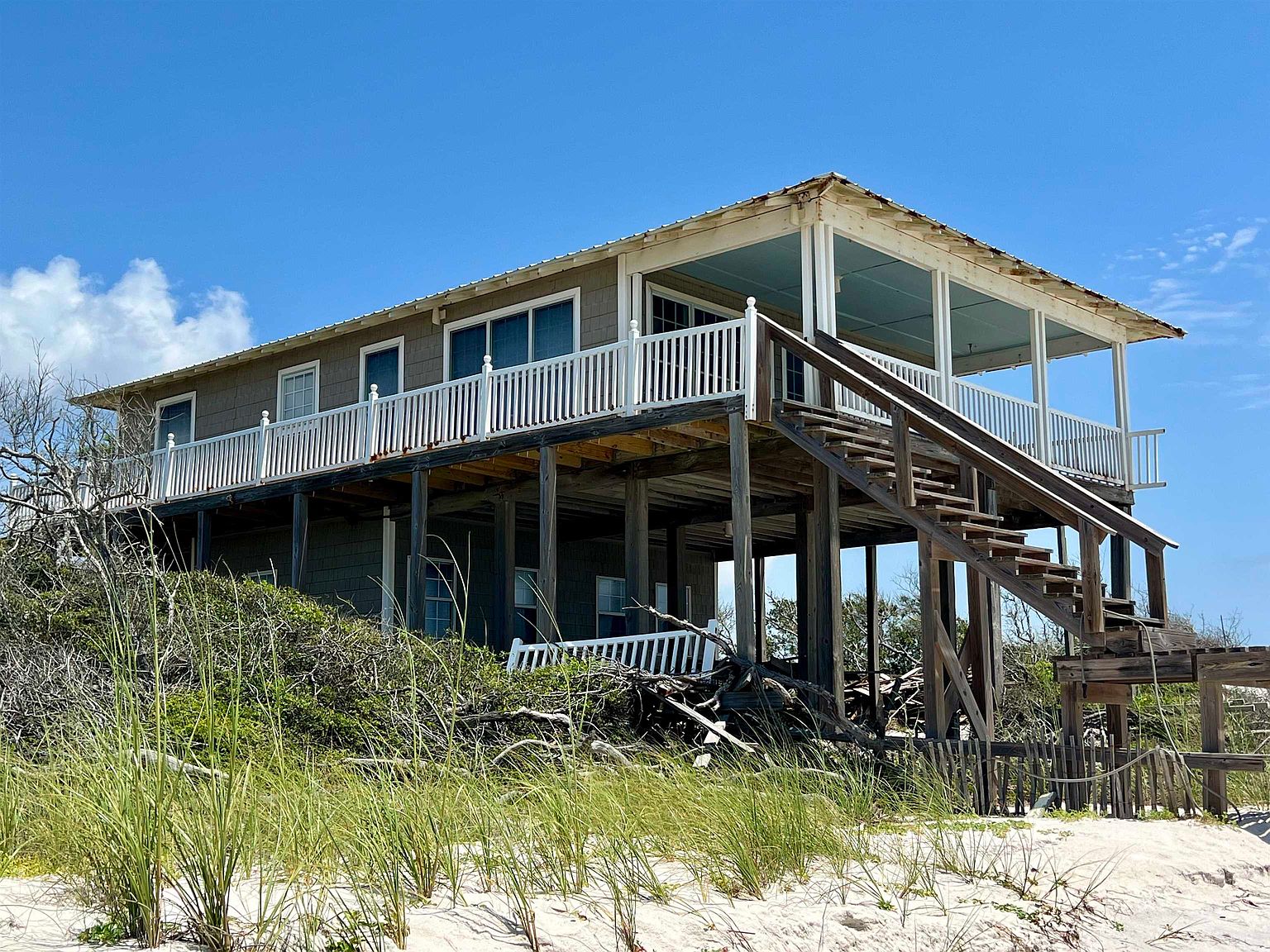 508 Gulf Shore Dr, Carrabelle, FL 32322 | Zillow, image size:1536x1152