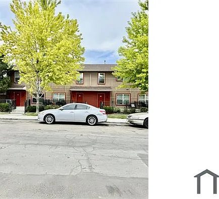 3185 W Nevada Pl — Photo 2
