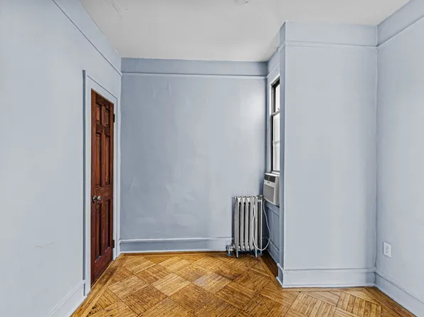 245 Liberty Avenue image 9 of 14