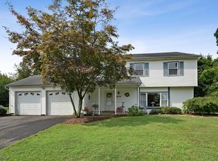 605 Danley Ln, Hillsborough, NJ 08844