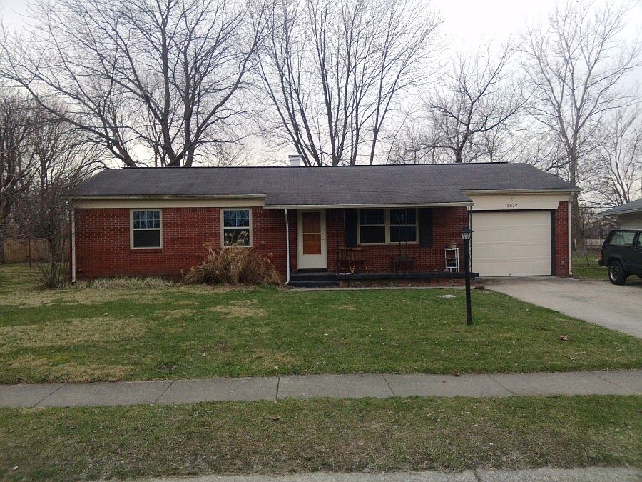 1st image of 1017 Crestmoor Dr