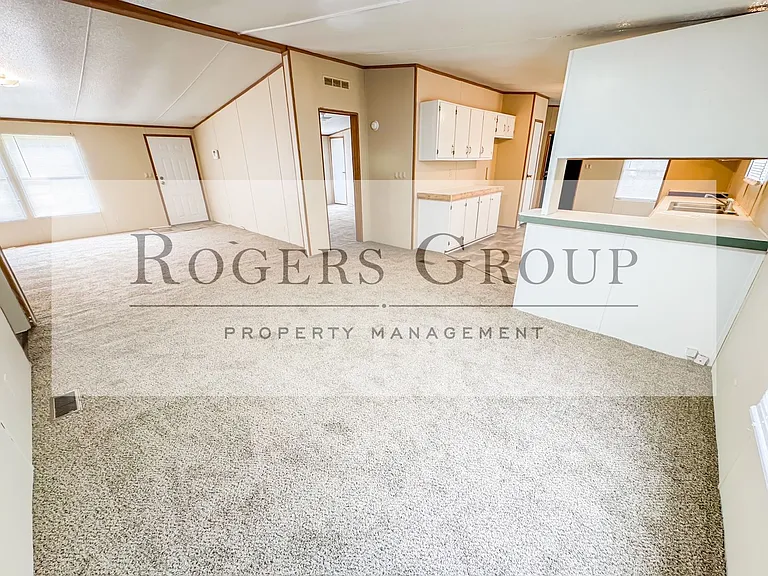 168 N Hacienda Ln — Photo 4