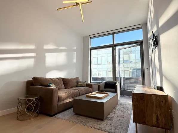 3 Court Square image 4 of 19