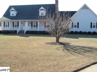 118 Silver Ridge Ct, Greer, SC 29651