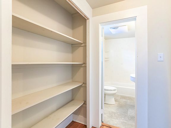 4th image of 418 Burnett St