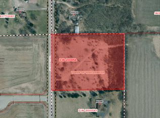 N9518 Howard Rd, Whitewater, WI 53190