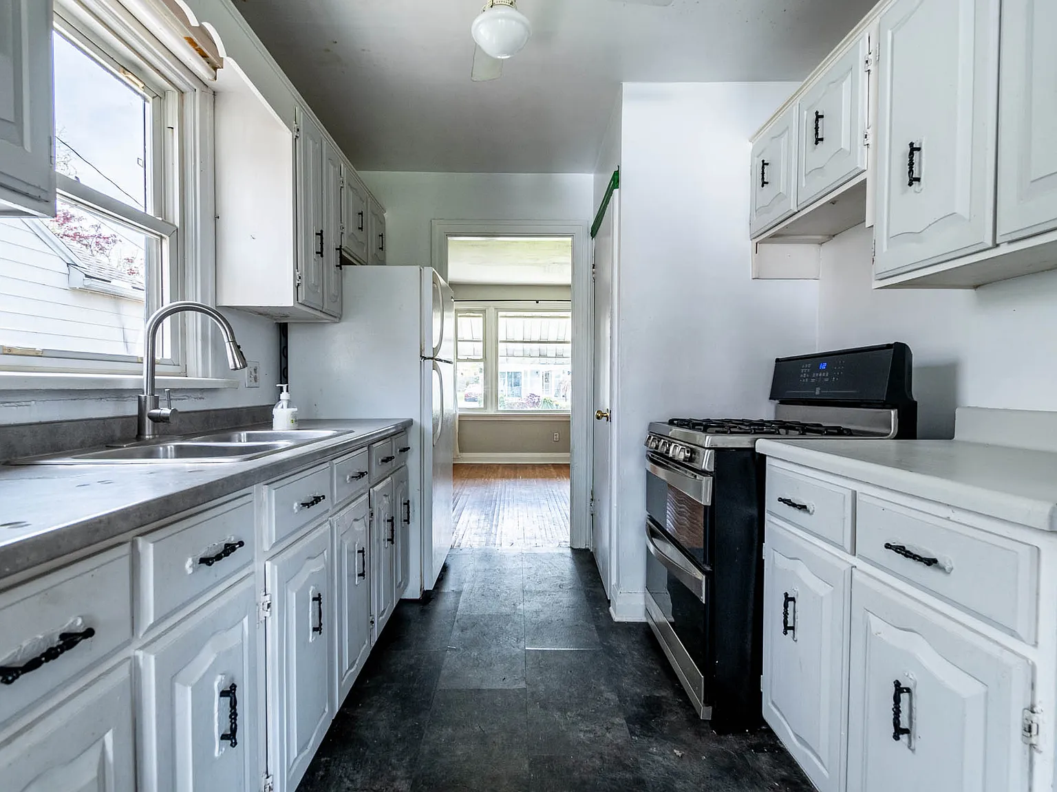 312 Highland Avenue, Fort Erie, Ontario, L2A2X9 — Photo 4