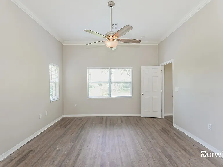 4122 Chesterfield Dr — Photo 9