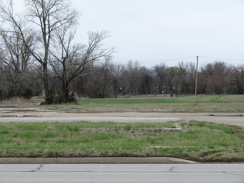 2nd image of 1406 East St