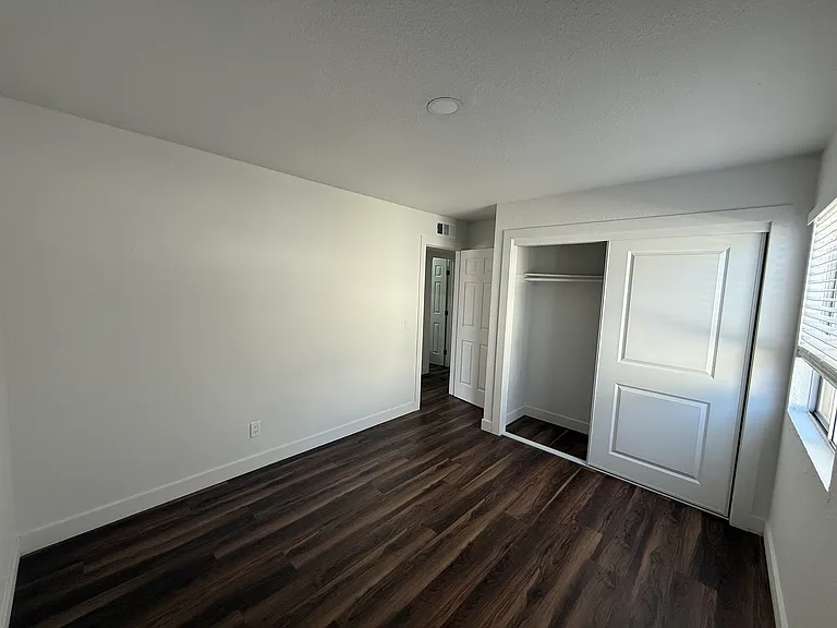 801 Monarch Cir #3 — Photo 7