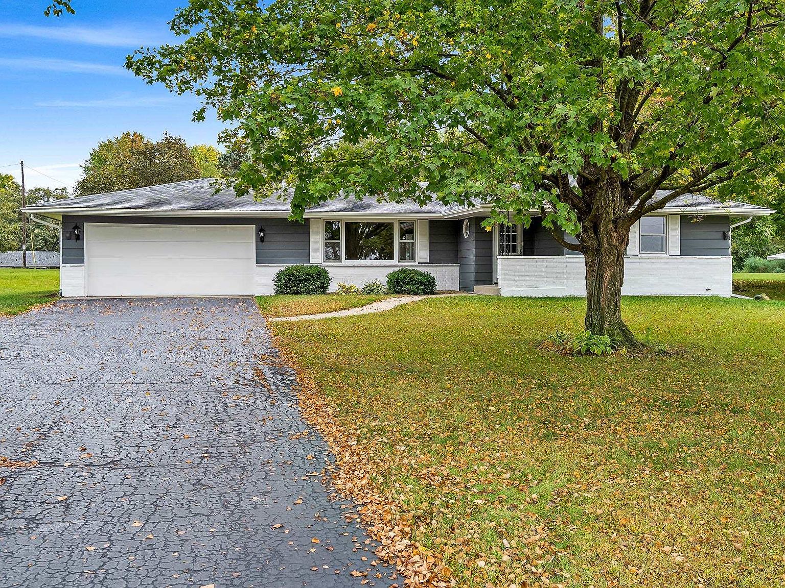 6951 McCurry Rd, Roscoe, IL 61073 Zillow