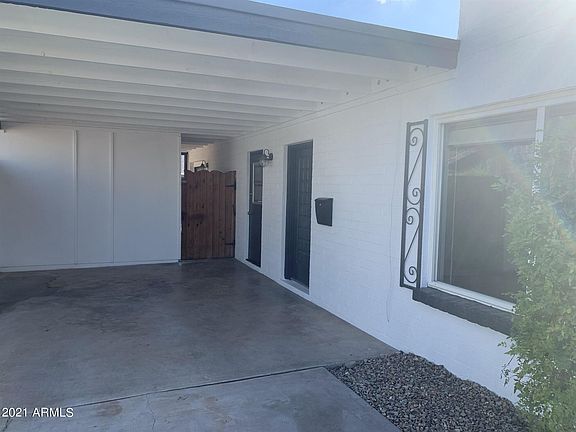 3rd image of 2521 E Hermosa Dr