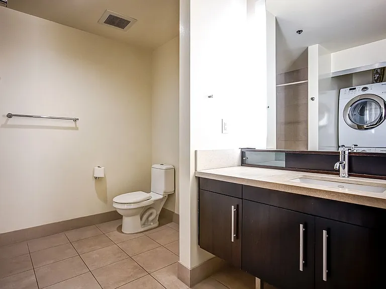 1100 S Hope St #803 — Photo 18