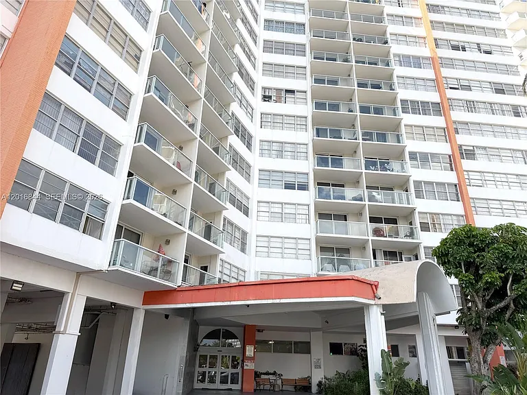 1301 NE Miami Gardens Dr #626W — Photo 25