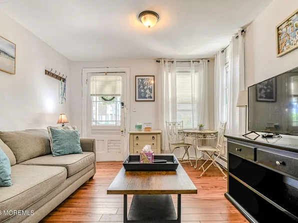 19 Webb Ave, Ocean Grove, NJ