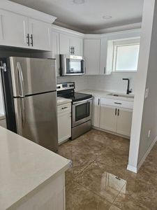 650 SE 9th Ct APT 204, Hialeah, FL, 33010