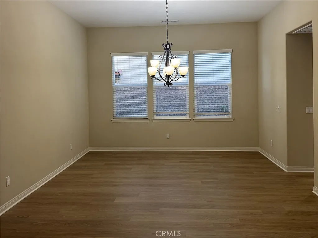4 bed, 3.5 bath, 2942 sqft, $5,800 — Photo 3
