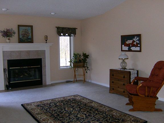 living room, gas fire place