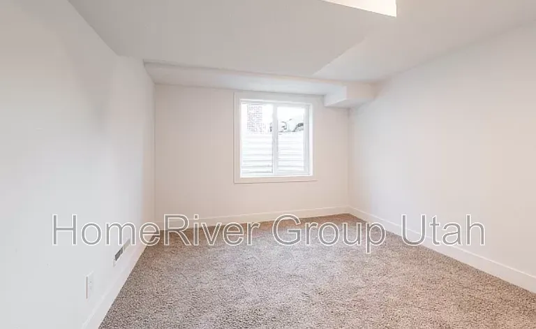 1626 E Downington Ave — Photo 26