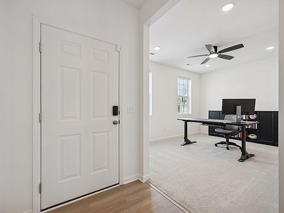 4th image of 12826 Farnham Ln