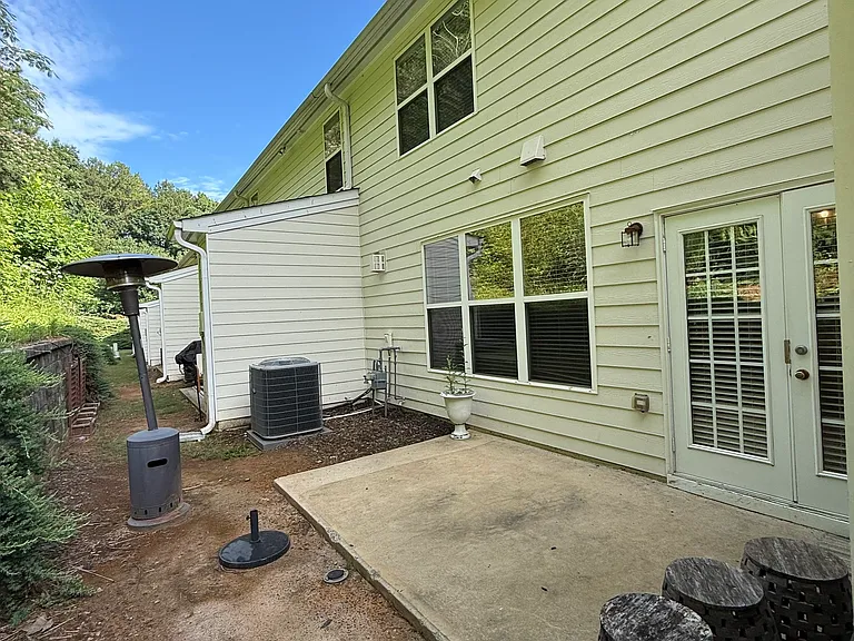 33 Jekyll Dr #8 — Photo 18