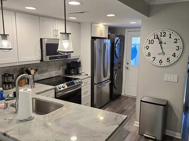 32 S Forest Beach Dr #58 — Photo 7