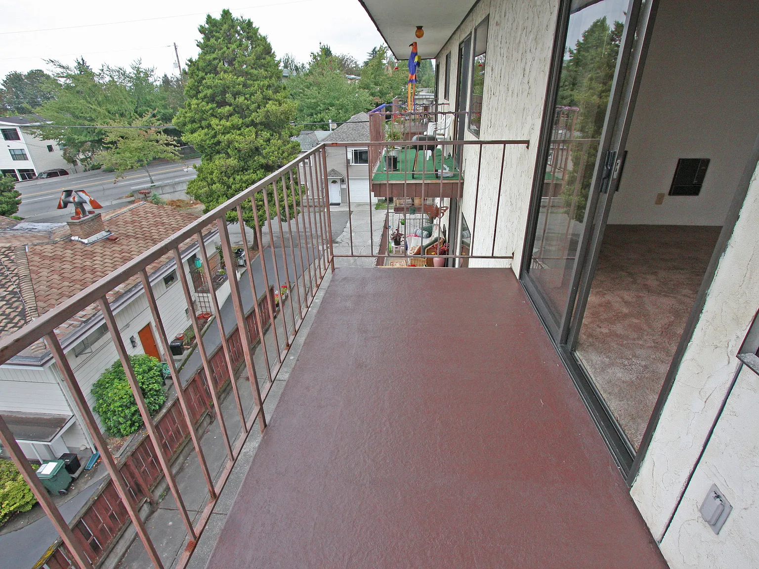 2 bed, 800 sqft, $2,200 — Photo 3