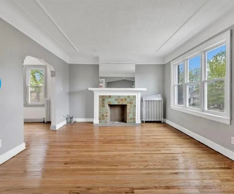 2 bed, $1,200 — Photo 3
