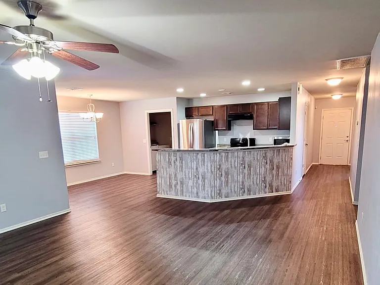 1101 Ironstone Dr — Photo 20