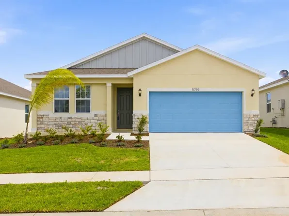 5719 Hiawassee Rd, Okahumpka, FL 34762