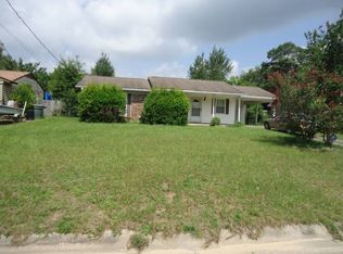 5697 Ventura Ln, Pensacola, FL 32526