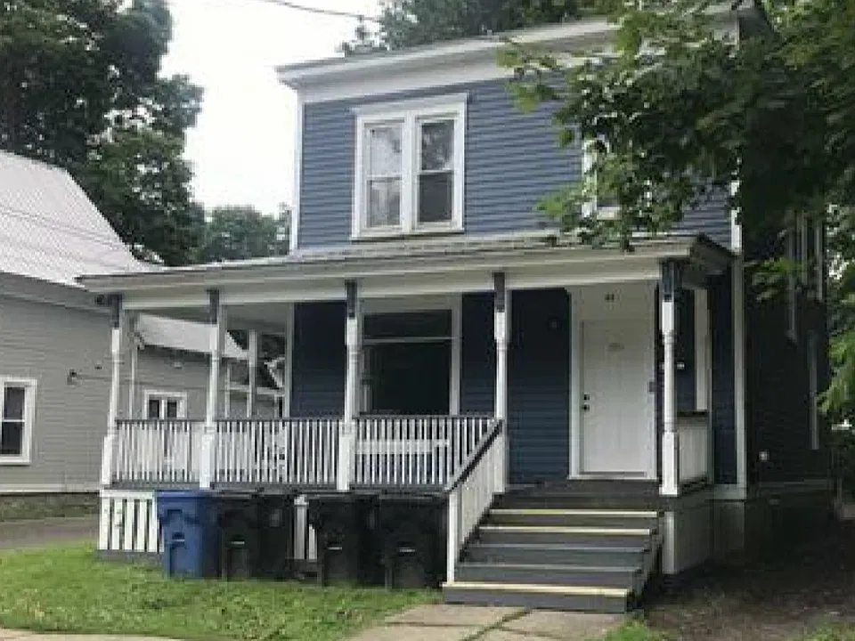 53 Lincoln Ave #7