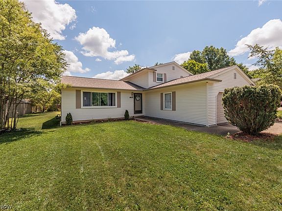 2nd image of 8623 Oxford Dr