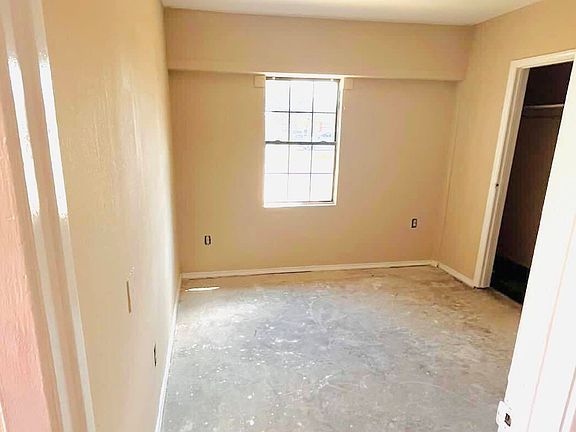 4th image of 102 S Holland Ave #16583159