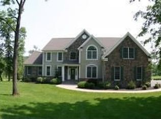 5 Gephardt Farm Rd, Pittstown, NJ 08867