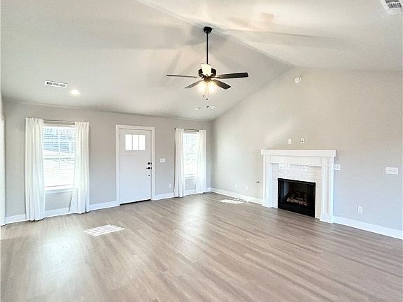 2nd image of 8 Copinsay Ln