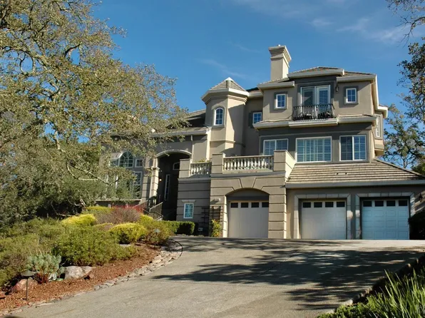 1150 Castle Oaks Drive, Napa, CA 94558