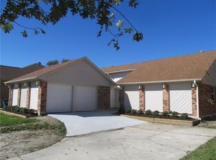 2217 Sugarloaf Dr, Harvey, LA 70058
